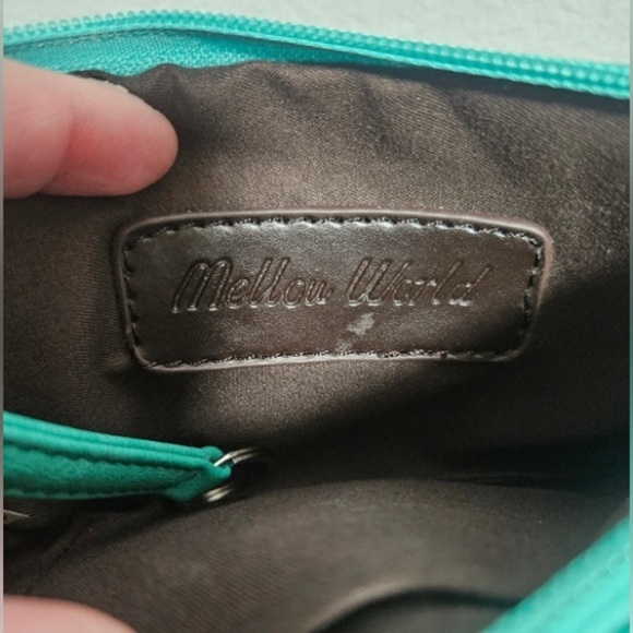 MELLOW WORLD Teal 3D Rose Wristlet, EUC - Picture 6 of 7